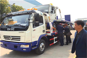 荷塘汽车道路救援拖车价格